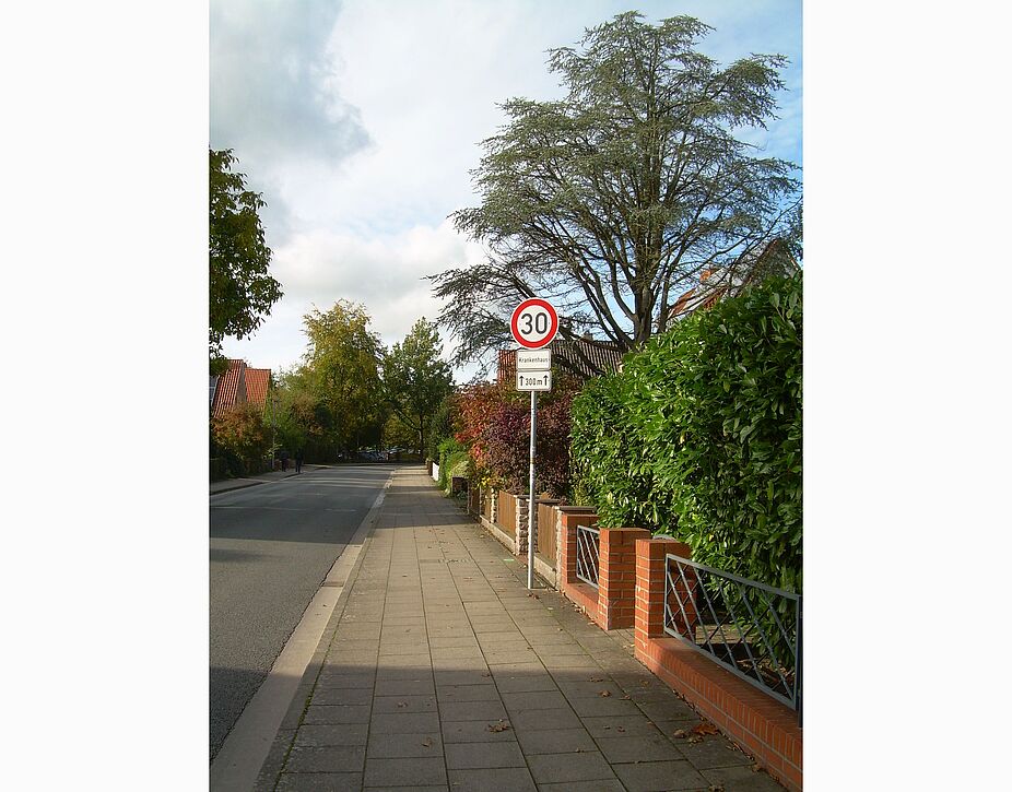 Bei Mönchsgarten / stadtauswärts 5